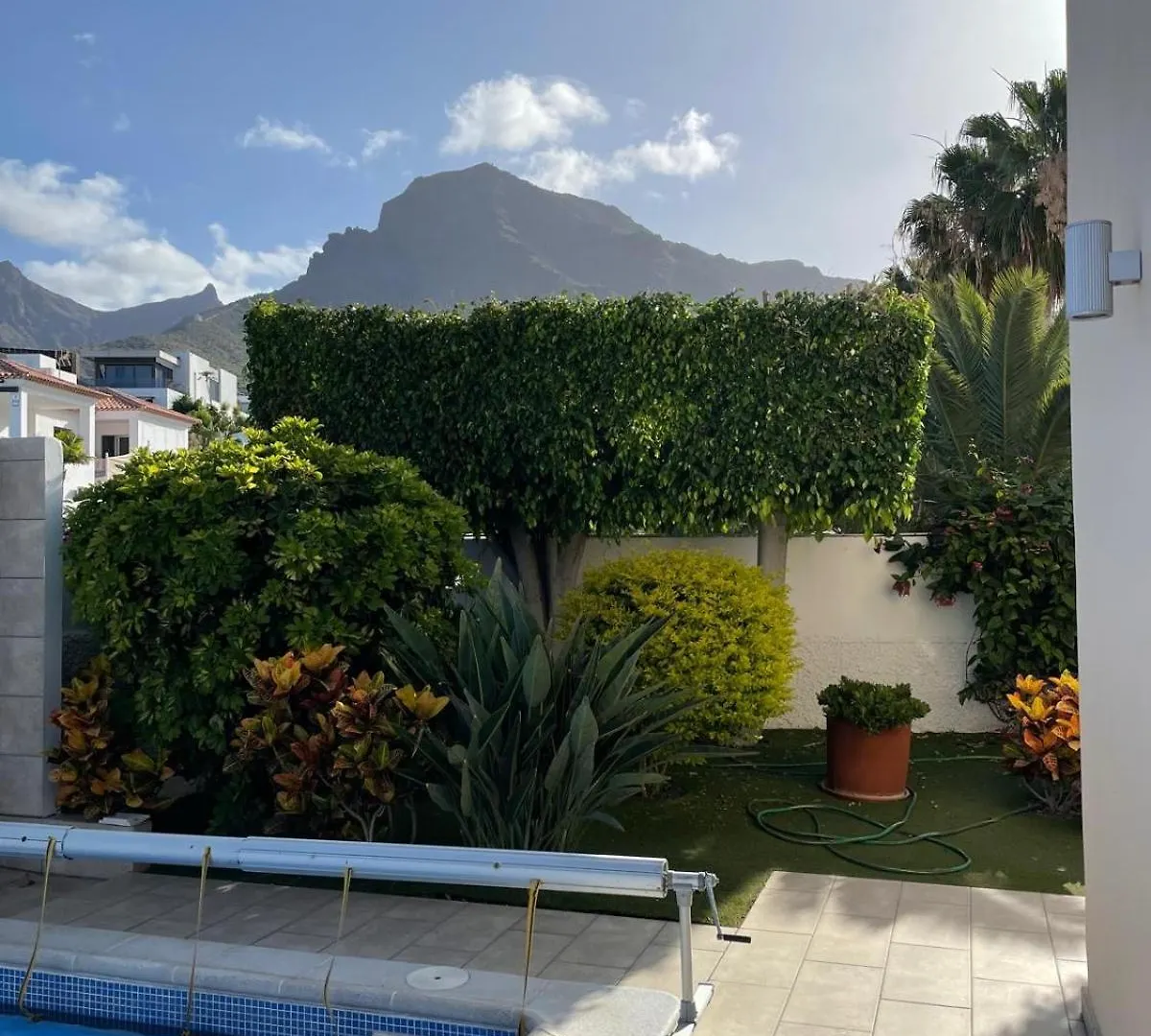 Villa Parque Del Conde, Ocean View アデヘ